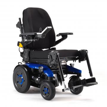 Silla de ruedas eléctrica Invacare AVIVA RX40 compacta con propulsión trasera y electrónica LiNX. 