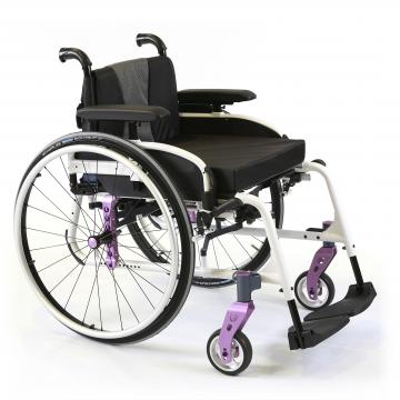 Silla de ruedas manual plegable Invacare Action 5. Sistema de plegado en forma de H