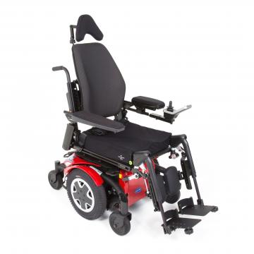 Silla de ruedas electrónica Invacare TDX SP2 NB Ultra Low Maxx compacta con tracción central y unidad de asiento modular. 