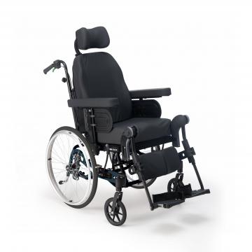 Silla de ruedas de posicionamiento Invacare Rea Azalea. Basculación de asiento con transferencia de peso hasta 25º y una reclinación del respaldo de 30º. 