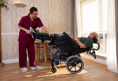 Sillas de ruedas de posicionamiento REA y sillas de Confort