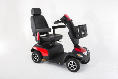 Invacare Scooter eléctrico Orion Metro disponible en versión 3 o 4 ruedas. Ruedas neumáticas de 11 pulgadas 