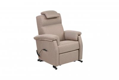 Sillón Invacare Fino de dimensiones reducidas y reposacabezas incorporado