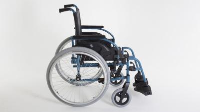 Silla de ruedas manual Invacare Action 1R chasis de acero plegable por cruceta