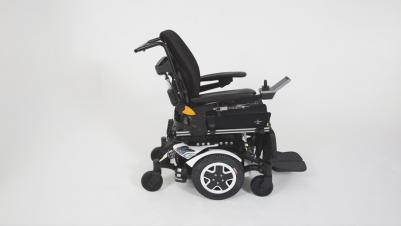 Silla de ruedas eléctrica Invacare TDX SP2 máxima estabilidad y seguridad gracias a la función StabilityLock