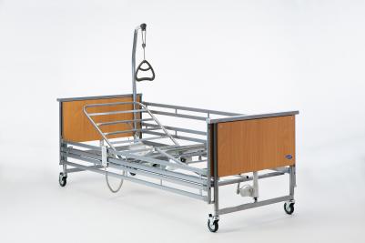 Cama articulada Invacare Accent con cabeceros y pieceros de madera 