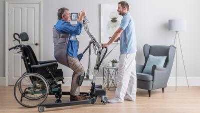 Grúa de bipedestación Invacare ISA Xplus para usuarios bariátrico, sempuñaduras ergonómicas, brazo de elevación extensible, soporte de piernas ajustable en altura