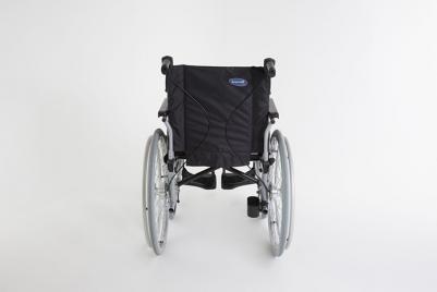 Silla de ruedas manual Invacare Action 1R chasis de acero plegable por cruceta