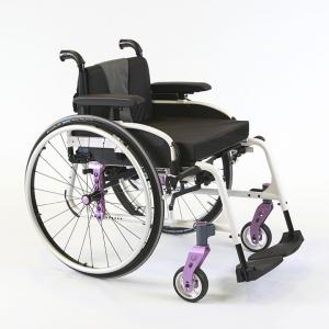 Silla de ruedas manual plegable Invacare Action 5. Sistema de plegado en forma de H