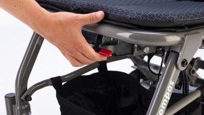 Silla de ruedas eléctrica plegable Invacare Kompas peso inferior a 21 Kg.