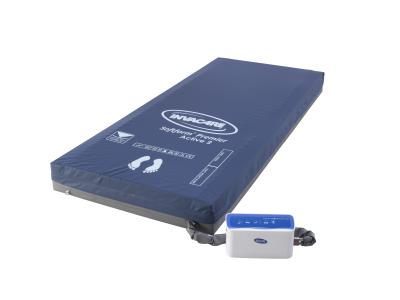 Colchón Invacare Softorm Premier Active 2RX combina cualidades de redistribución de presiones de la espuma especialmente cortada, con celdas de aire.