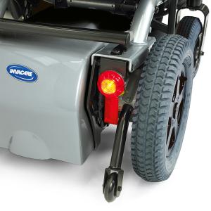 Silla de ruedas eléctrica Invacare Stream con kit de luces y baterías de 60 Ah