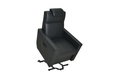 Sillón Invacare Faro con reposacabezas de serie y dos motores para mover independientemente del respaldo y el reposapiés.