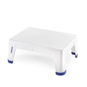 El Invacare Aquatec Step es pequeño escalón que sirve como ayuda para acceder a la bañera o muebles de baño.